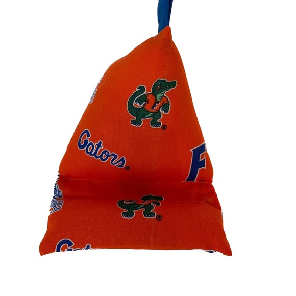 Phone Pillow Stand Gators design fabric - Picture 2 of 4